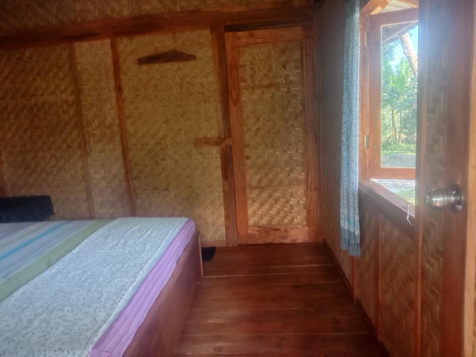 Banana Bungalows Tetebatu Esterno foto